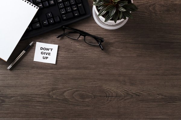 ¿Cuáles son los medios para mantenerse motivado al perseguir tus objetivos?